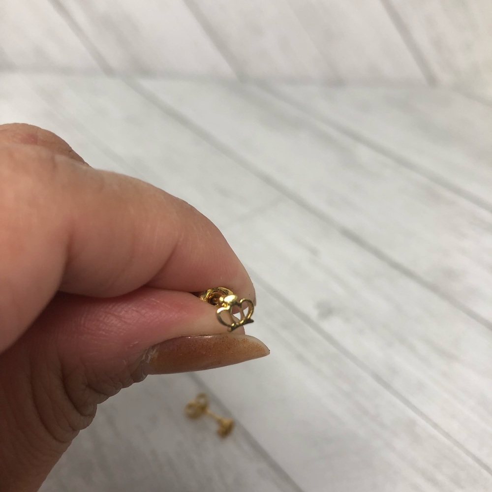 Small crowns stainless steal Earrings - Picture 4 of 5